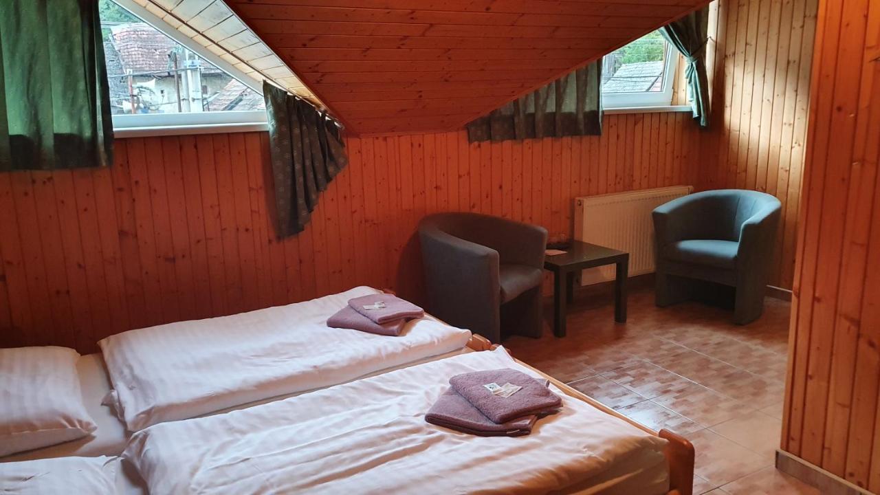 Penzion Pri Studnicke Omastina Exterior foto